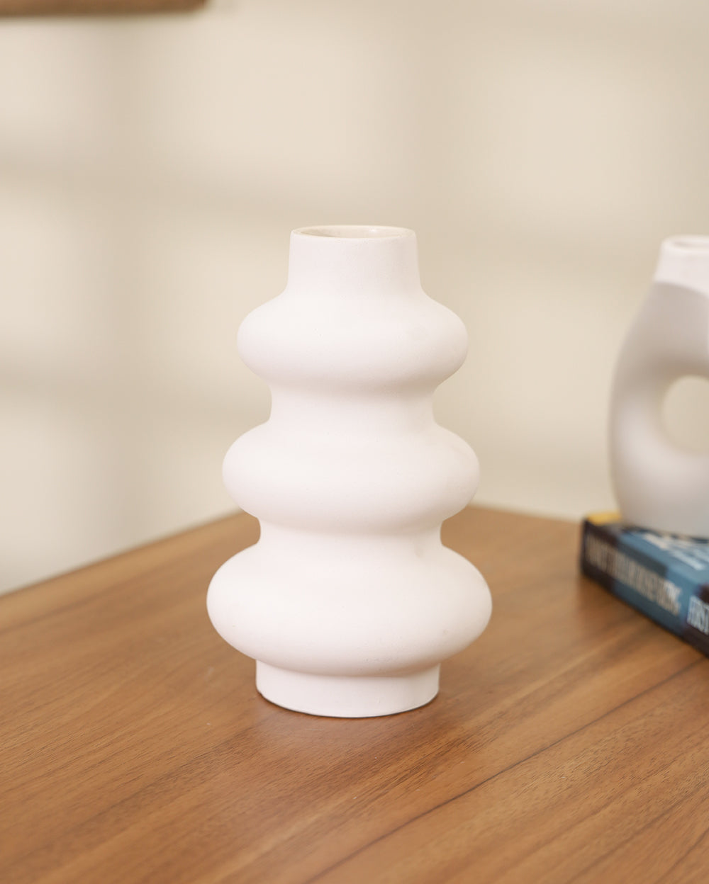 The curvy vase