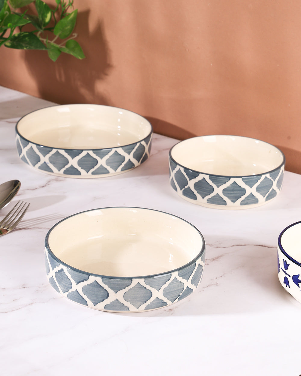 Geometrical flat bowl (set of 3)