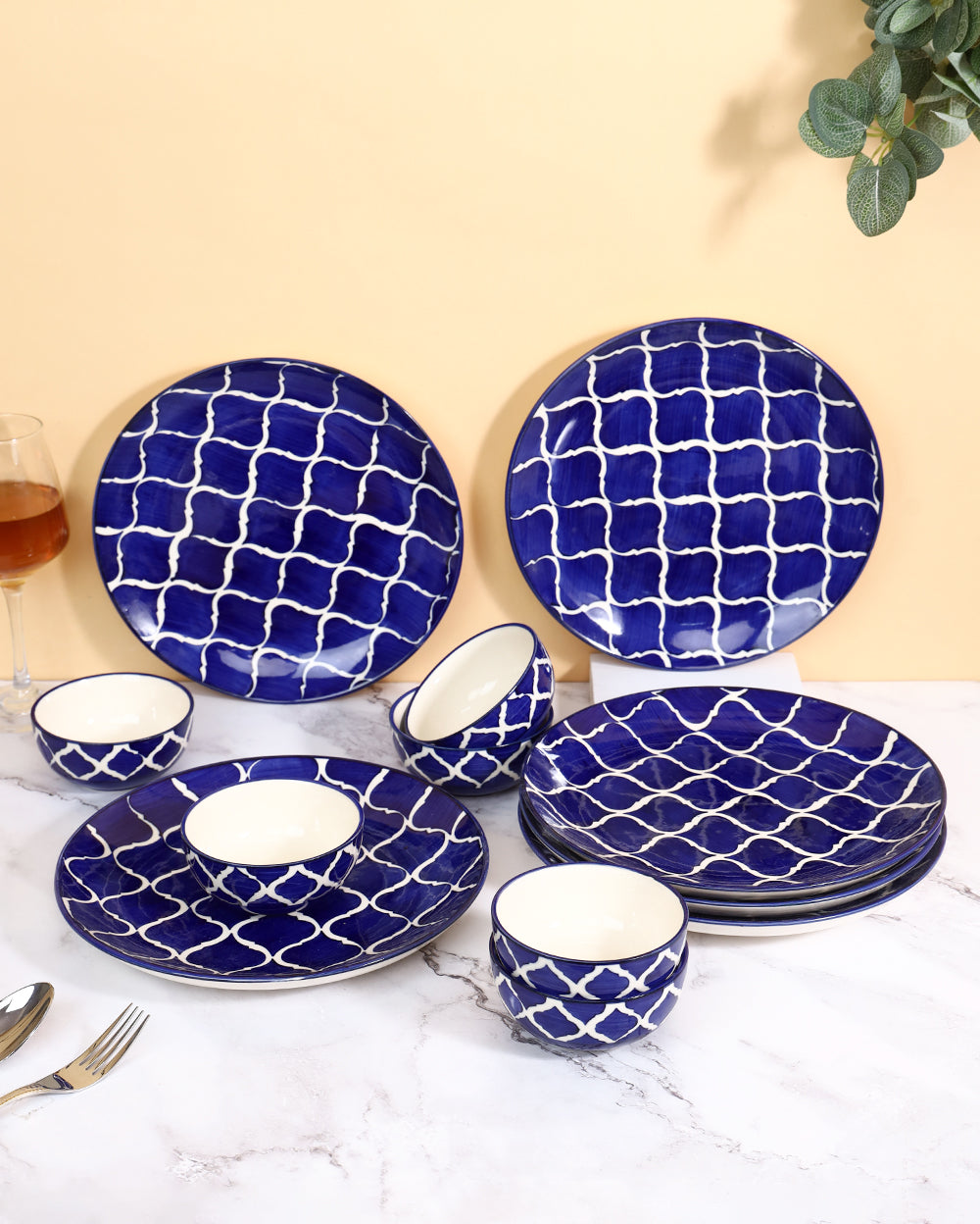 Geometrical dinner set