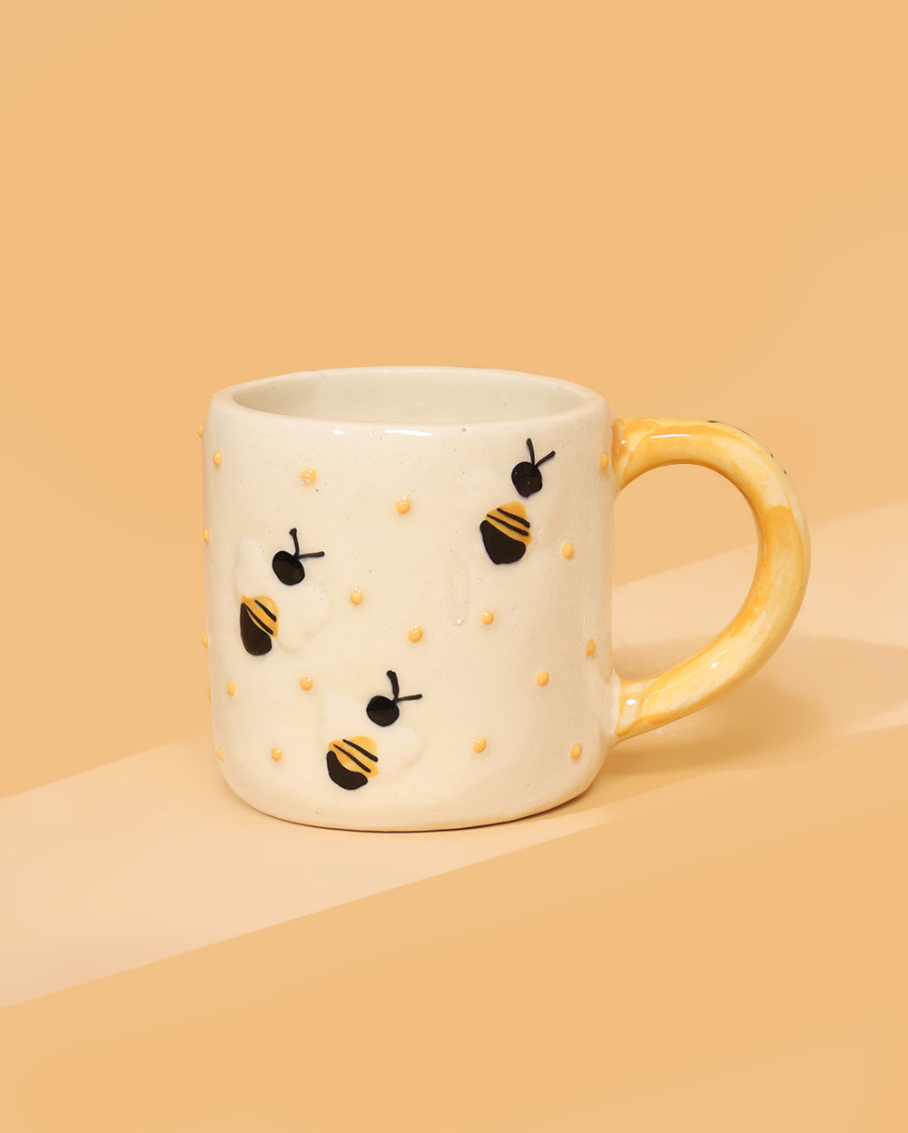 The queen bee mug