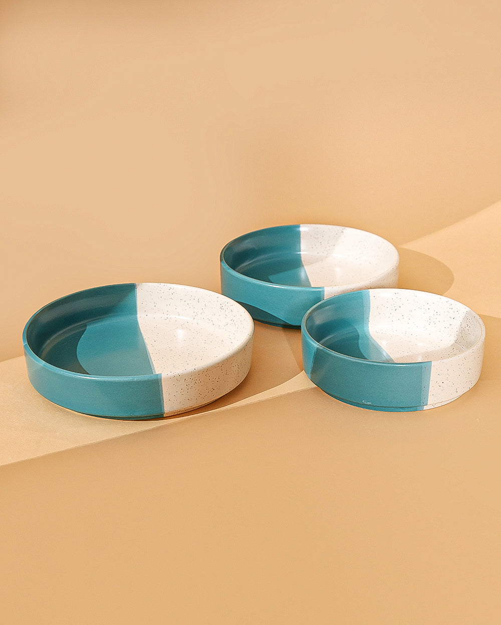 Dual shade flat bowl (set of 3)