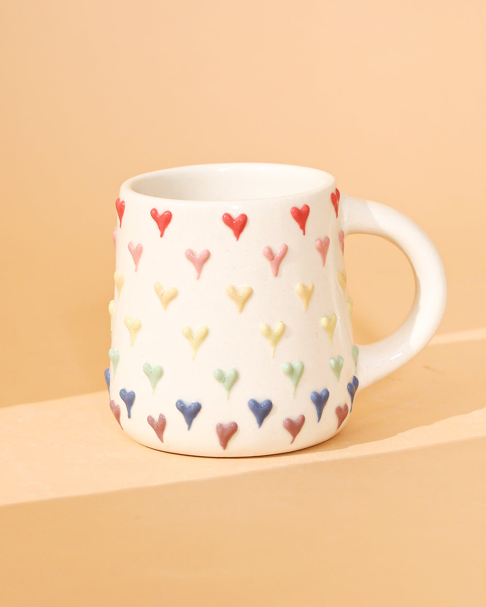 Raining hearts mug