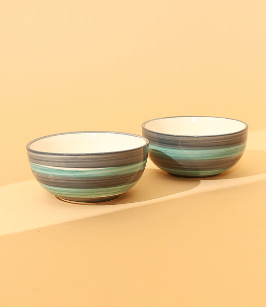 Simple round bowls (set of 2)