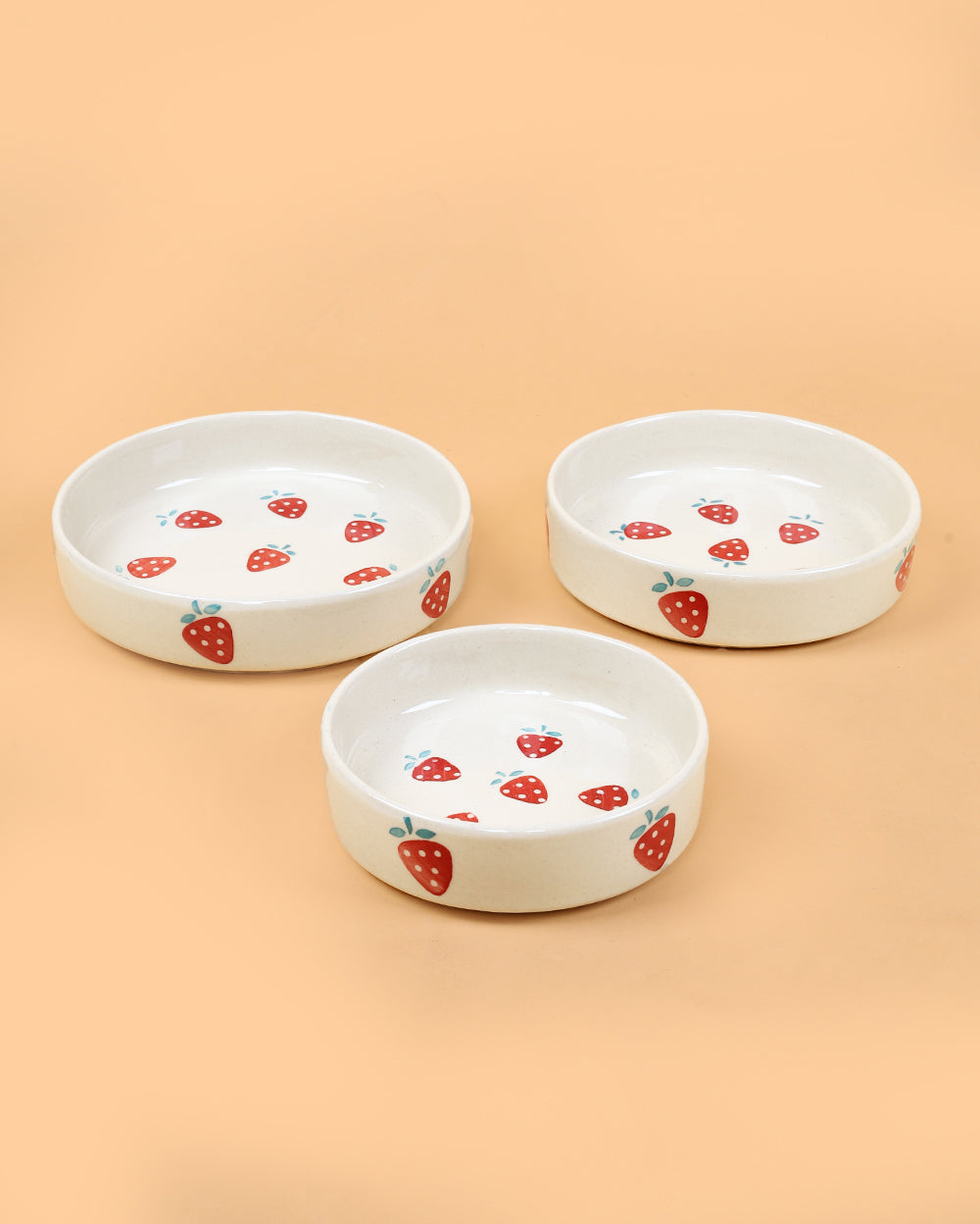 The strawberry flat bowls