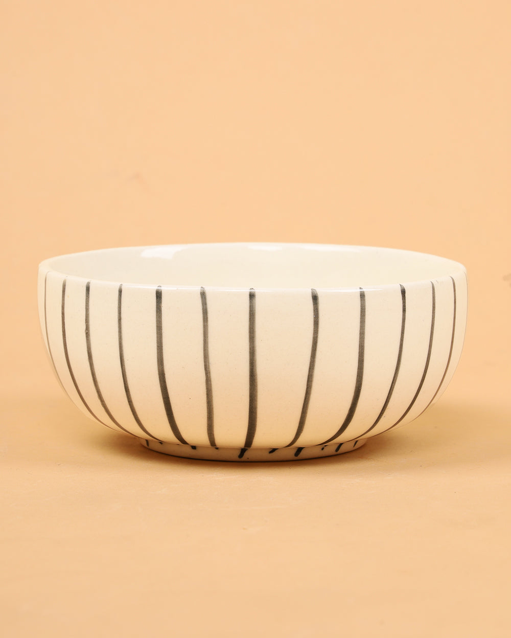 Striped bowls (set of 2)