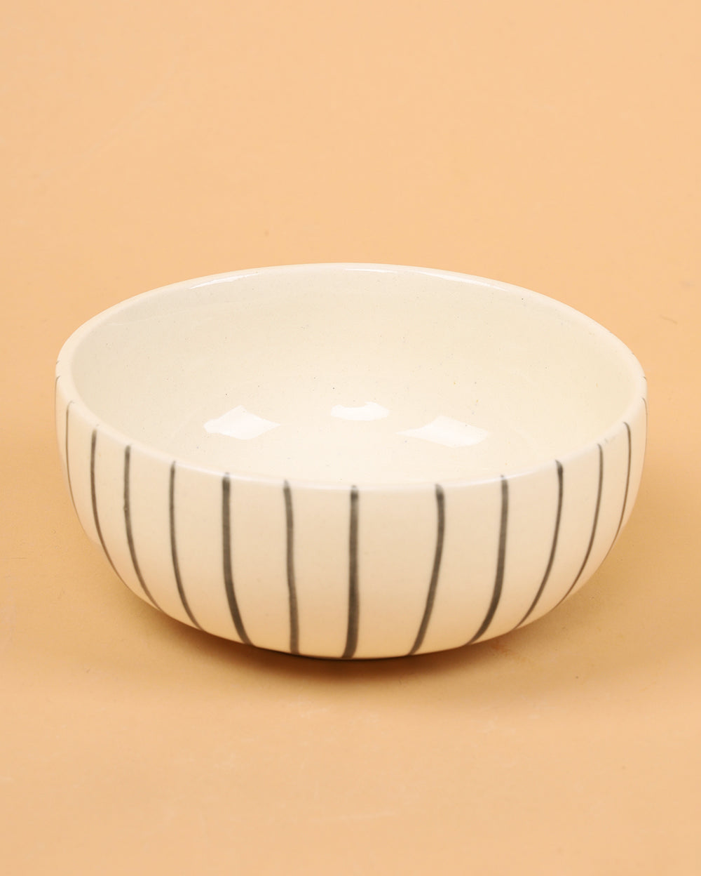 Striped bowls (set of 2)